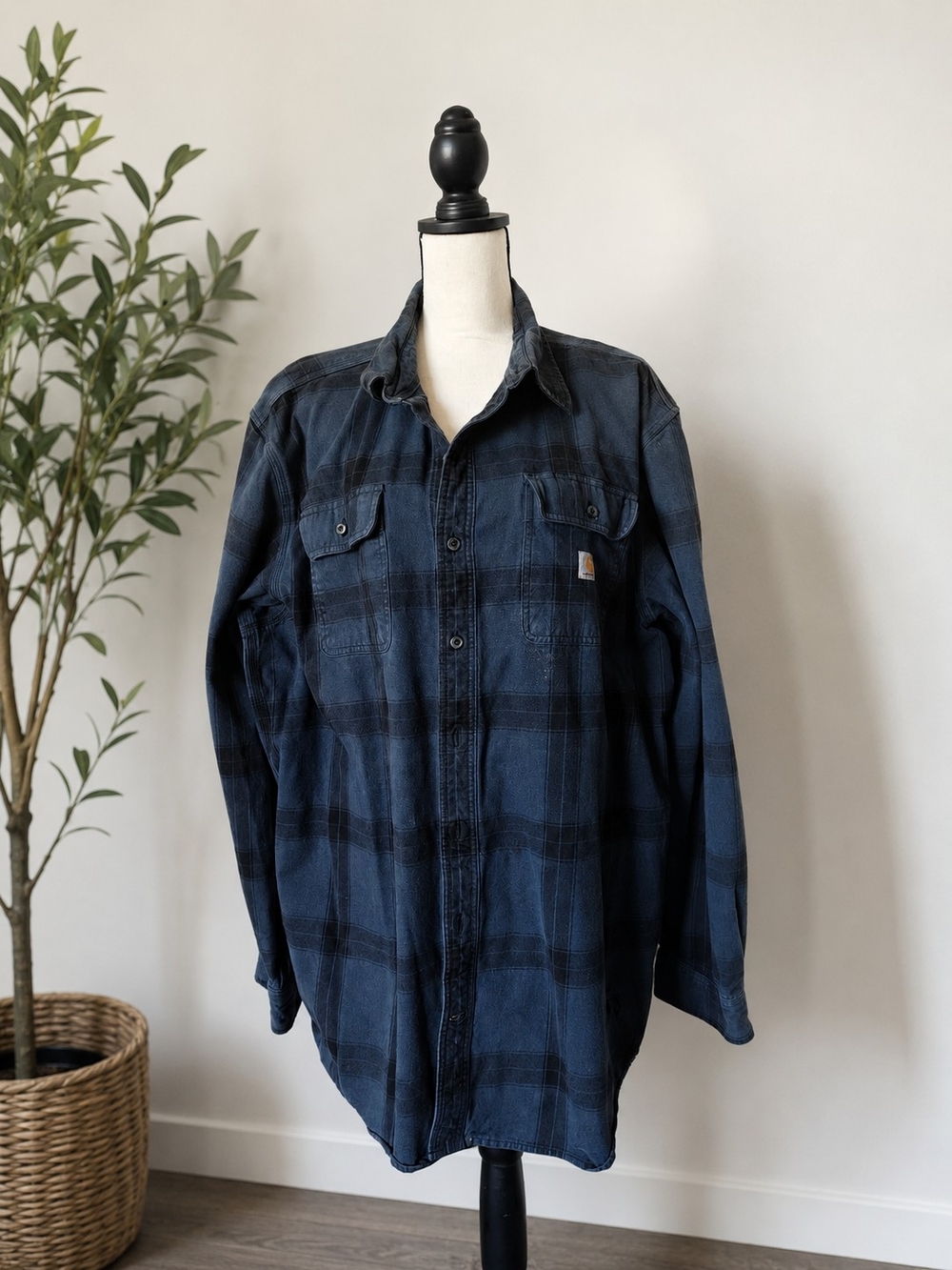 Carhartt Men's Dark Blue Plaid Button-Down Work Shirt Xl